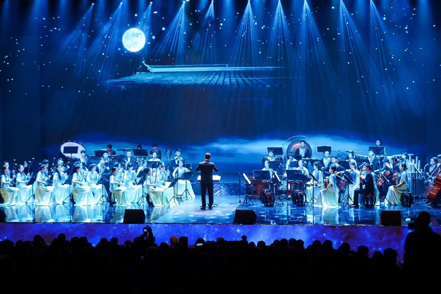 成功完成 海內(nèi)外紀(jì)念阿炳誕辰130周年國(guó)際音樂(lè)會(huì)